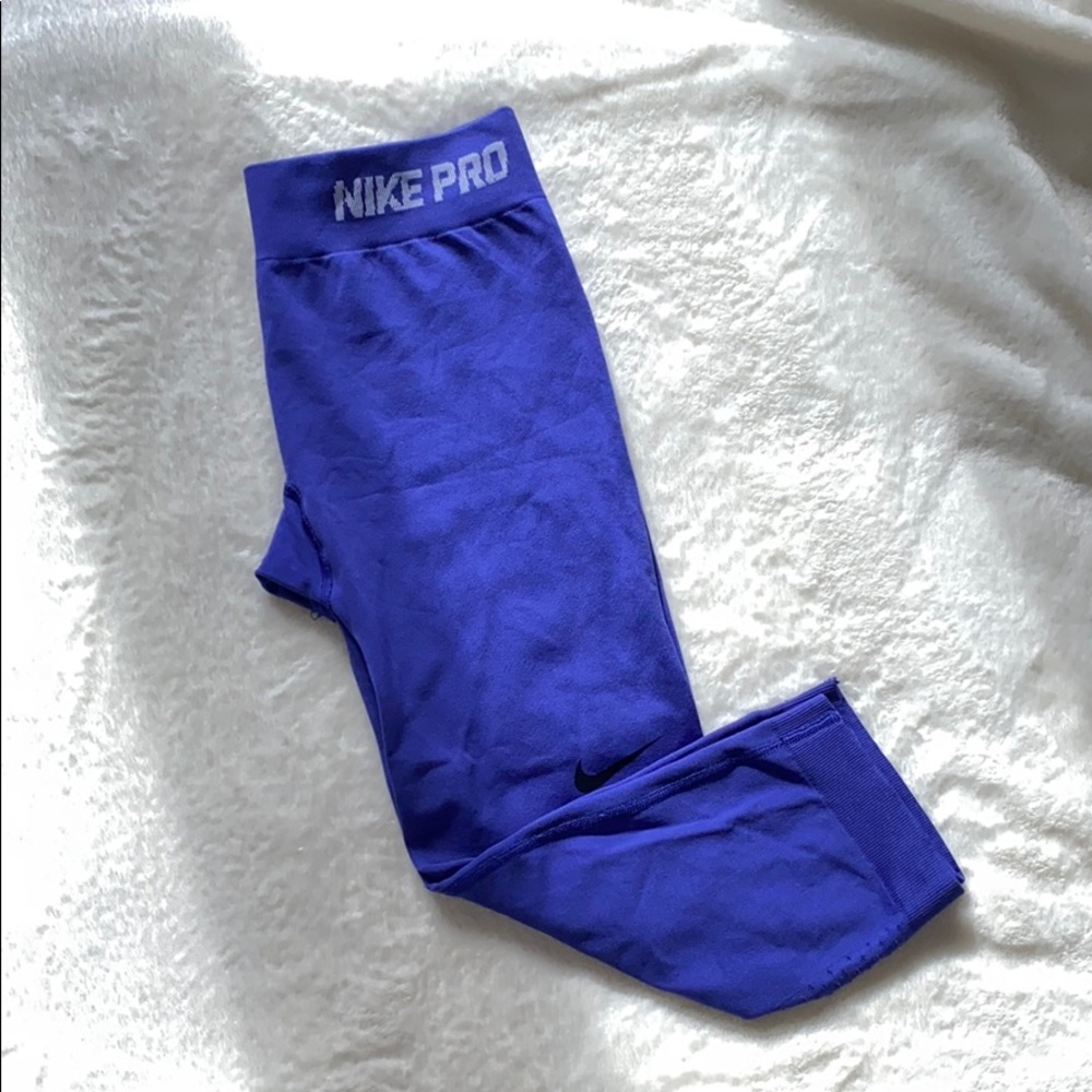 Nike Dri-Fit Athletic Cropped Leggings